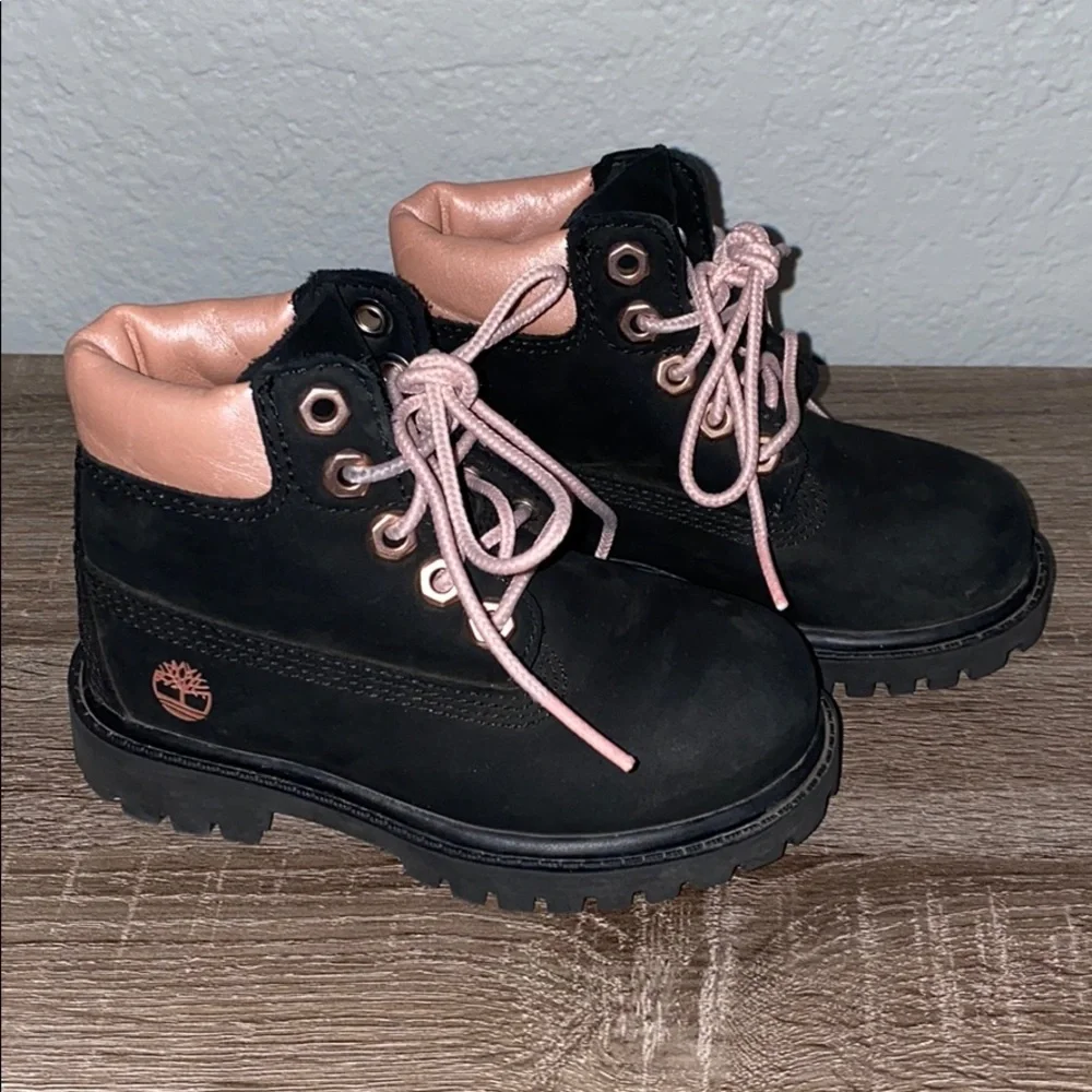 Timberland boots black with pink sz 7